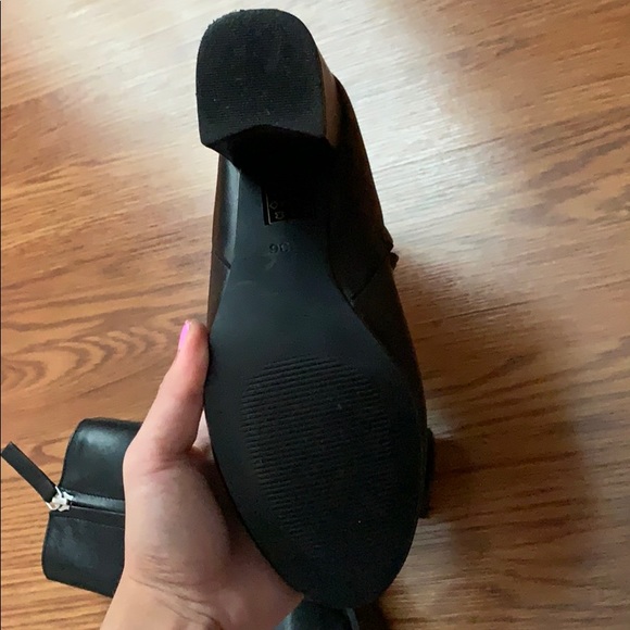 TopShop Black Booties - Picture 6 of 7